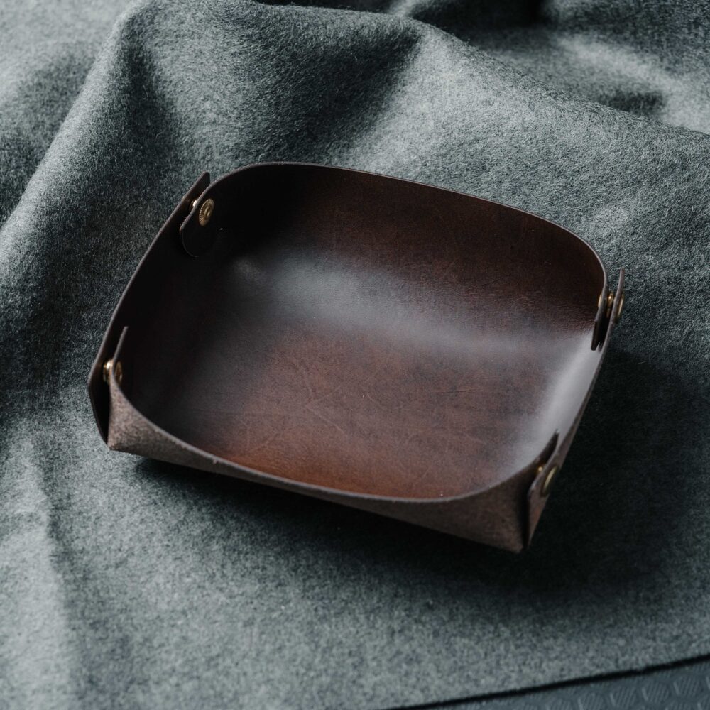 Snap tray